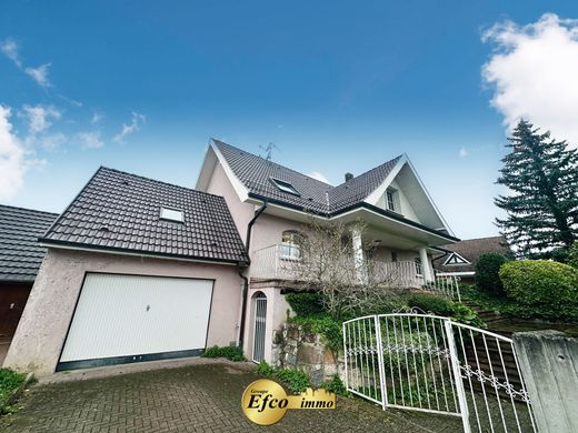 Luxury home in Village-Neuf, Haut-Rhin