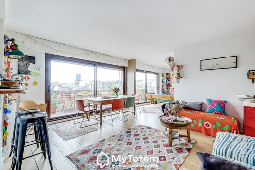 Apartment in Salpêtrière, Butte-aux-Cailles, Croulebarbe, Paris