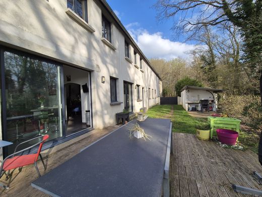 ‏בתי יוקרה ב  Septeuil, Yvelines