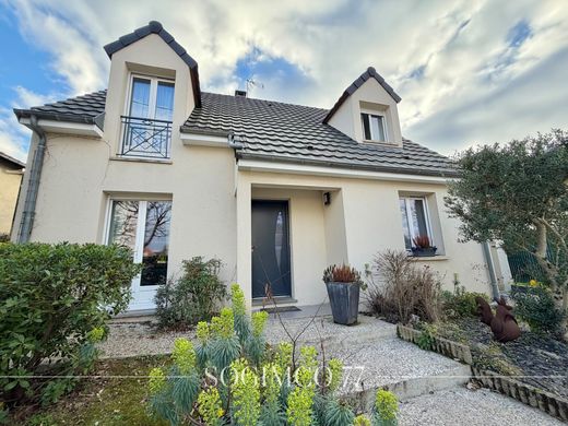 Maison de luxe à Gournay-sur-Marne, Seine-Saint-Denis