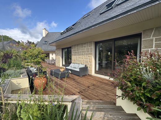 Luxury home in Plabennec, Finistère