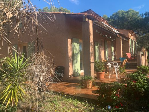 Luxury home in Six-Fours-les-Plages, Var