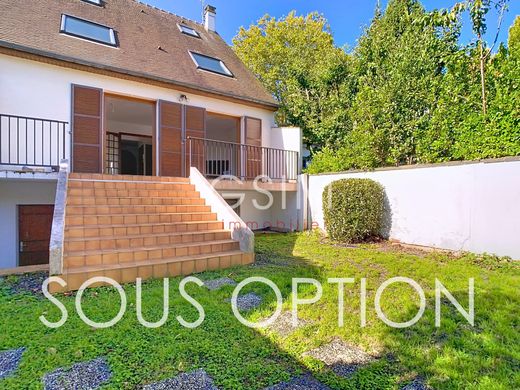 Πολυτελή κατοικία σε Garches, Hauts-de-Seine