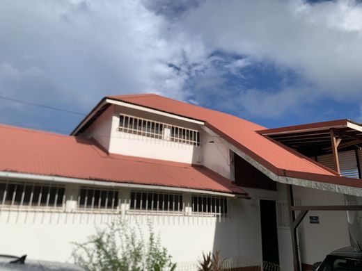 Petit-Bourg, Guadeloupeの高級住宅