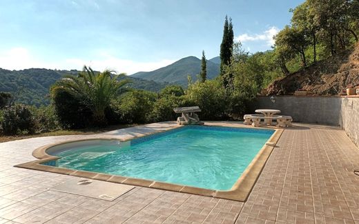 Luxus-Haus in Reynès, Pyrénées-Orientales