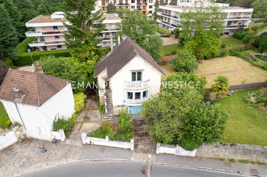 Luxe woning in Chevreuse, Yvelines