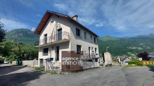 Luxury home in Luz-Saint-Sauveur, Hautes-Pyrénées