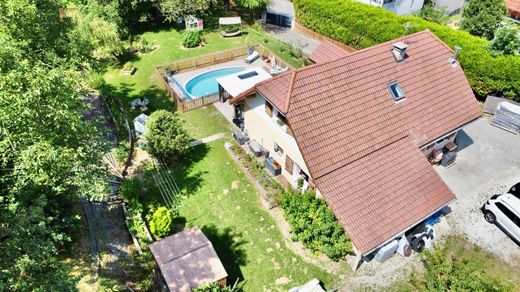 منزل ﻓﻲ Cercier, Haute-Savoie