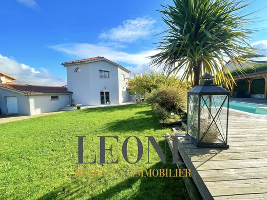 Casa di lusso a Échalas, Rhône