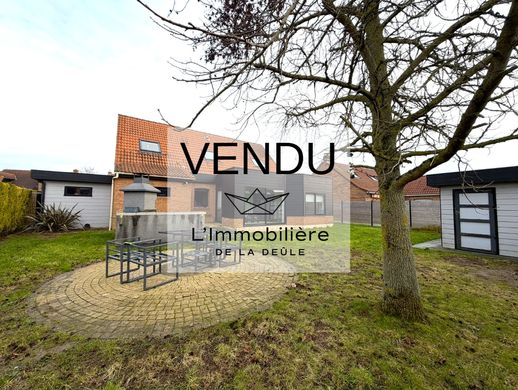 Casa di lusso a Annoeullin, North