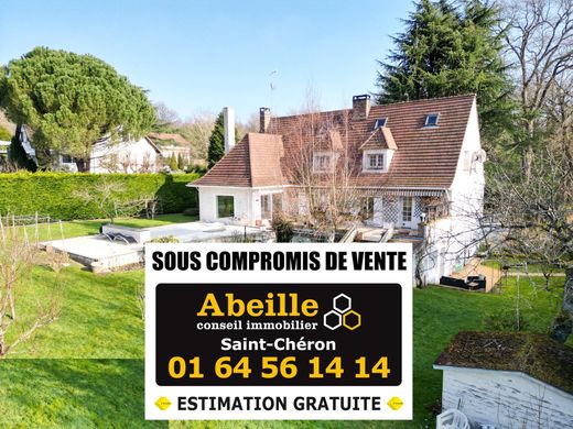 Luxury home in Saint-Chéron, Essonne