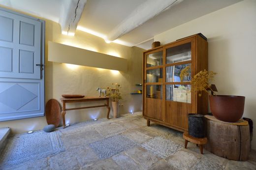 Luxury home in Crillon-le-Brave, Vaucluse