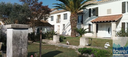 Villa Arles, Bouches-du-Rhône