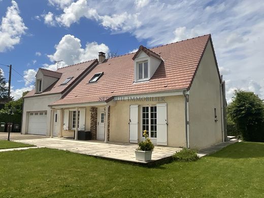 Luxe woning in Septeuil, Yvelines