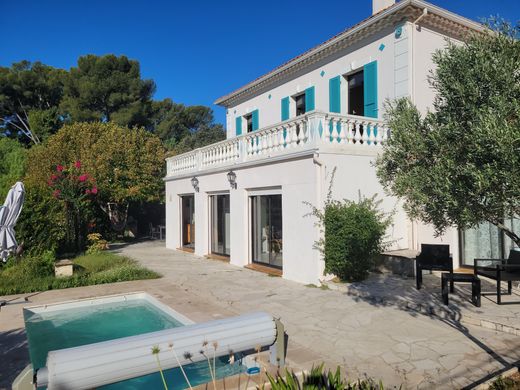 Luxus-Haus in Toulon, Var