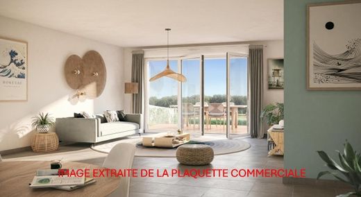 Luxury home in Périgny, Charente-Maritime