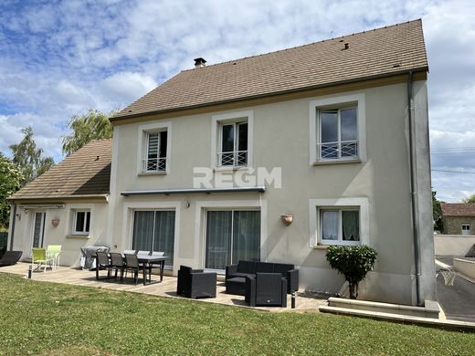 Luxury home in Milly-la-Forêt, Essonne
