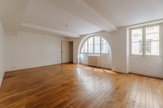 Apartment in Bordeaux, Gironde