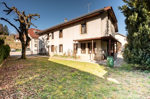 Luxus-Haus in Les Hôpitaux-Neufs, Doubs