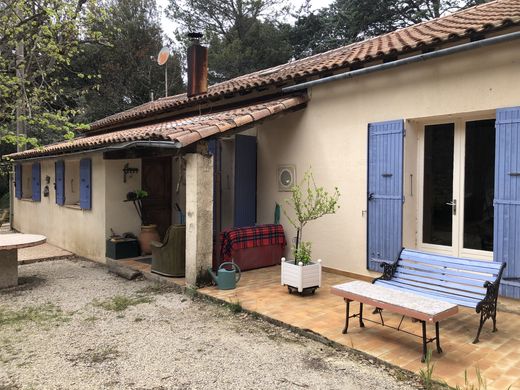 Luxus-Haus in Vauvenargues, Bouches-du-Rhône
