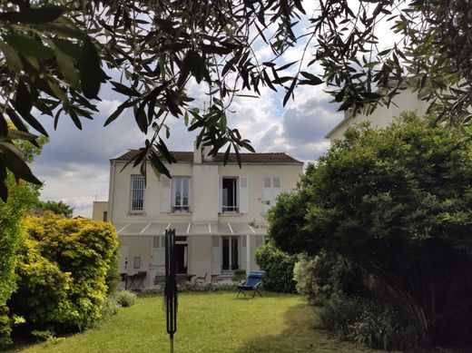 Vitry-sur-Seine, Val-de-Marneの高級住宅