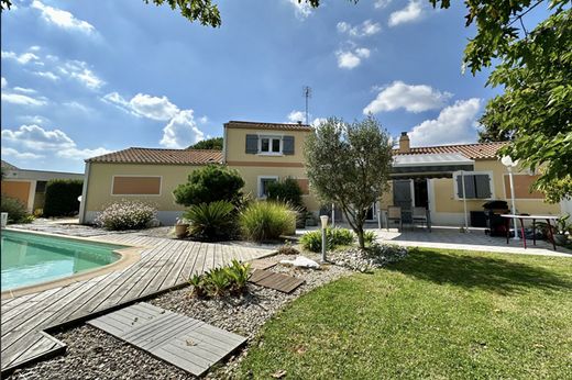 Maison de luxe à Givrand, Vendée