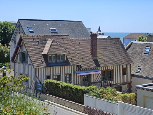 Luxury home in Villerville, Calvados