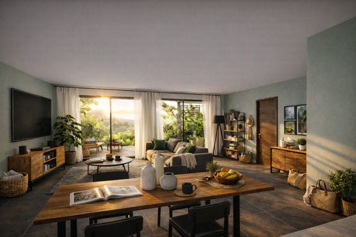 Apartament w Nîmes, Gard