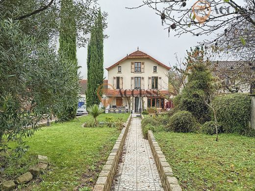 Casa di lusso a Andilly, Val d'Oise