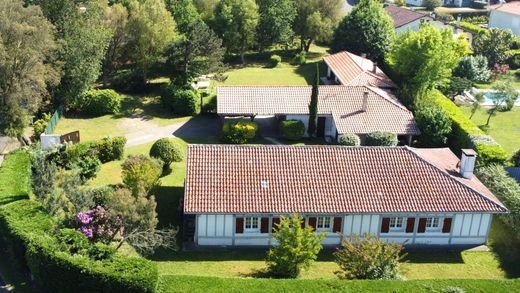 منزل ﻓﻲ Seignosse, Landes