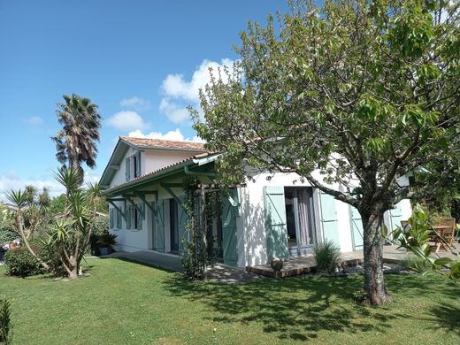 Элитный дом, Tarnos, Landes