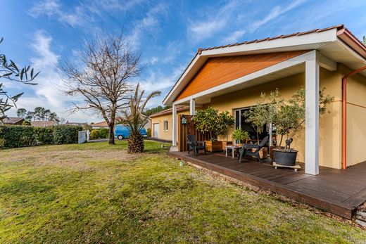 Villa en Sanguinet, Landas