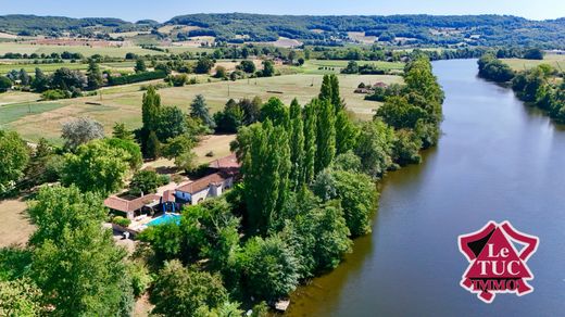 Luxury home in Penne-d'Agenais, Lot-et-Garonne