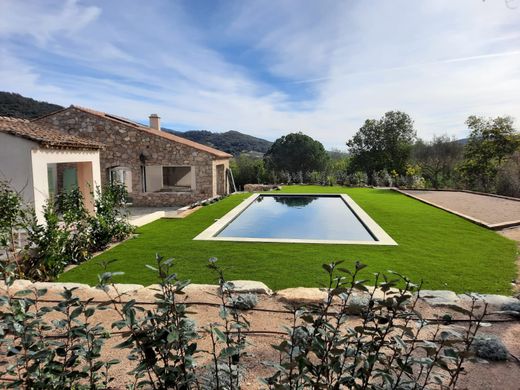 Villa en Le Plan-de-la-Tour, Var