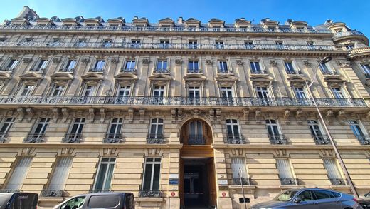 Apartment / Etagenwohnung in Champs-Elysées, Madeleine, Triangle d’or, Paris