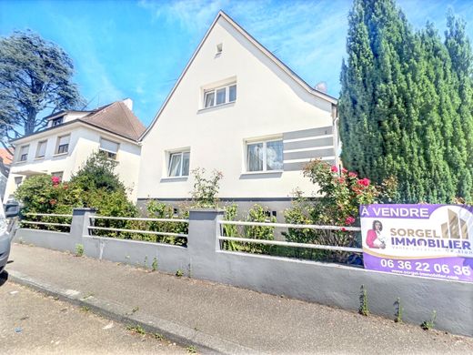豪宅  Mundolsheim, Bas-Rhin