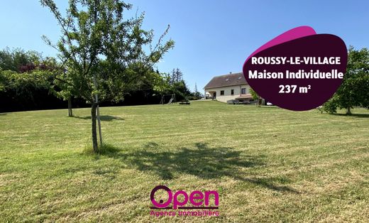 Luxe woning in Roussy-le-Village, Moselle