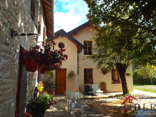 Luxus-Haus in Myon, Doubs