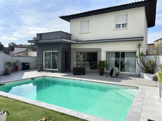 Luxury home in Boisseron, Hérault