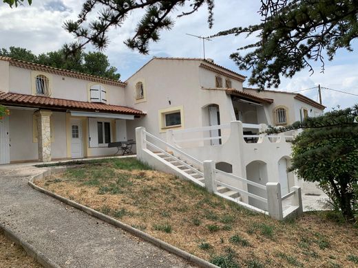 Casa di lusso a Luynes, Bocche del Rodano