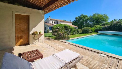 Luxury home in Uzès, Gard