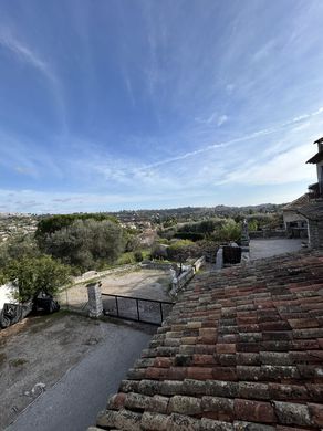 Luxus-Haus in La Colle-sur-Loup, Alpes-Maritimes