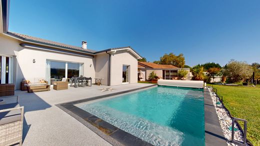 Luxury home in Muret, Upper Garonne