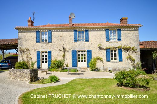 Πολυτελή κατοικία σε Chantonnay, Vendée