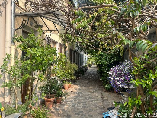 Luxury home in Puteaux, Hauts-de-Seine