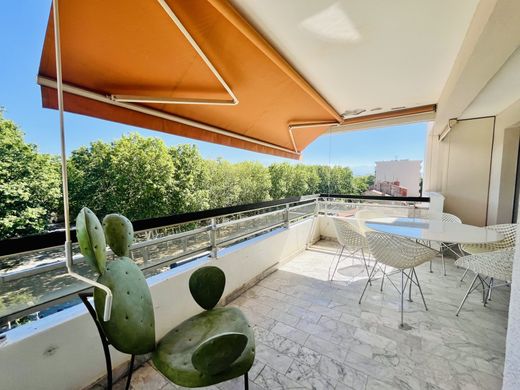 Apartment / Etagenwohnung in Perpignan, Pyrénées-Orientales
