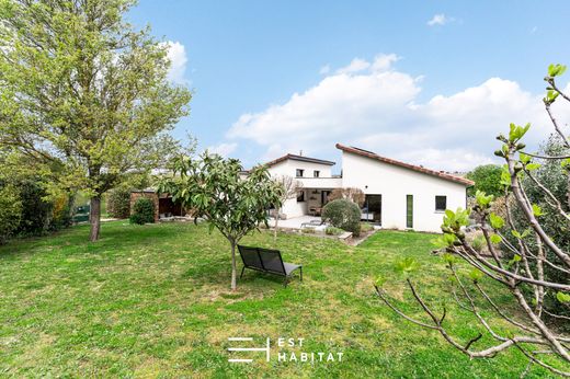 Casa de lujo en Sainte-Foy-d'Aigrefeuille, Alto Garona