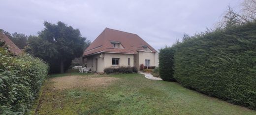 Luxe woning in La Fouillouse, Loire