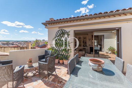 Apartment / Etagenwohnung in Aix-en-Provence, Bouches-du-Rhône