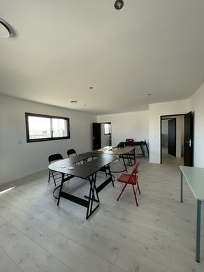 Biuro w Saint-Marcel-lès-Valence, Drôme